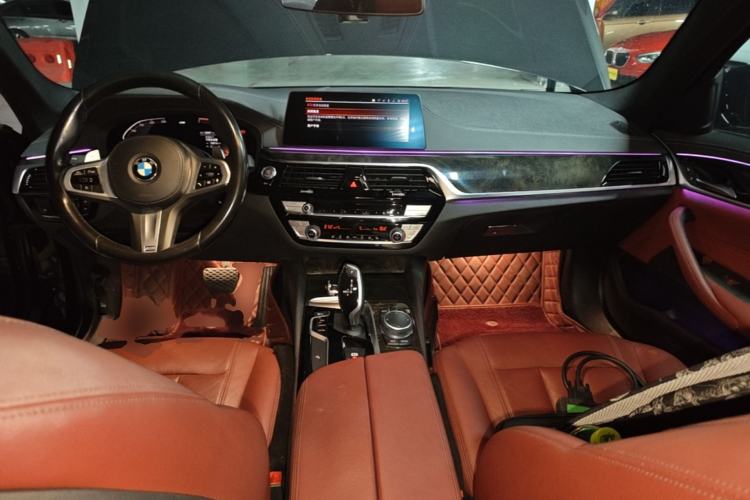 Used BMW 5 Series 2020 530Li Leading Model M Sport Package Center Console