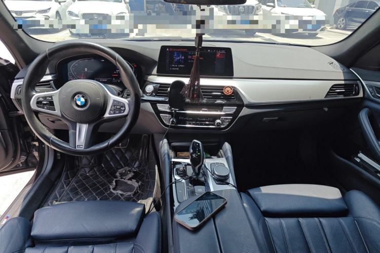 Used BMW 5 Series 2020 525i M Sport Package Center Console