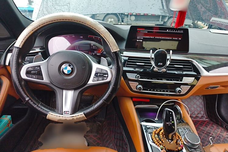 Used BMW 5 Series 2020 530Li Leading Model M Sport Package Center Console