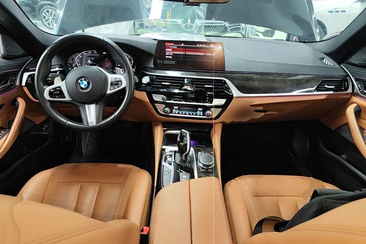 Used BMW 5 Series 2020 530Li Luxury Edition M Sport Package Center Console