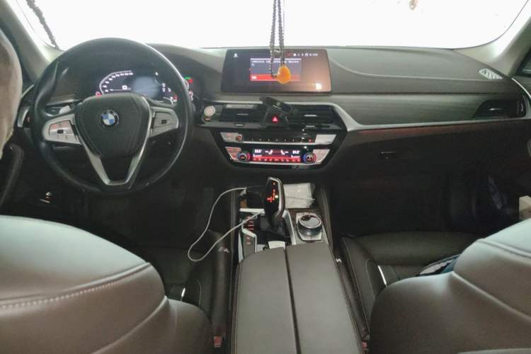 Used BMW 5 Series 2020 530Li Luxury Edition Premium Package Center Console