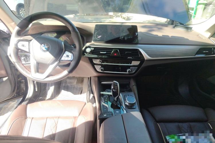 Used BMW 5 Series 2020 530Li Luxury Edition Premium Package Center Console