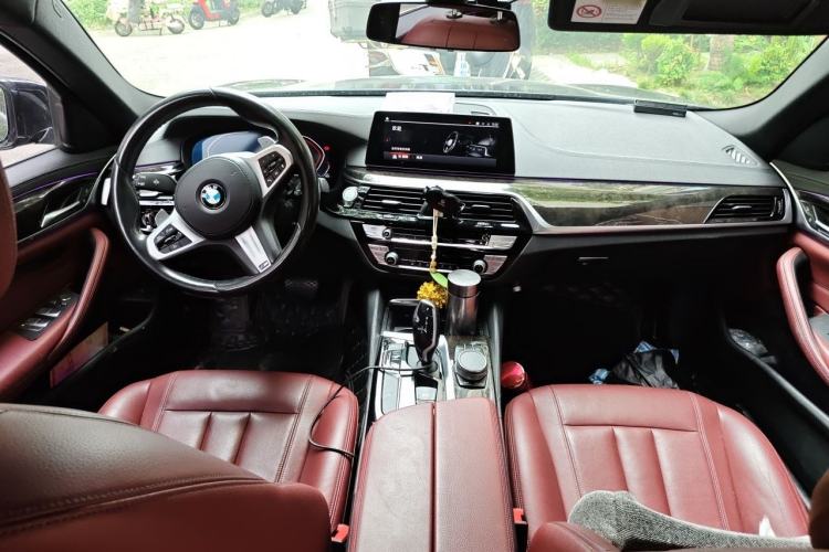 Used BMW 5 Series 2020 530Li Leading Model M Sport Package Center Console
