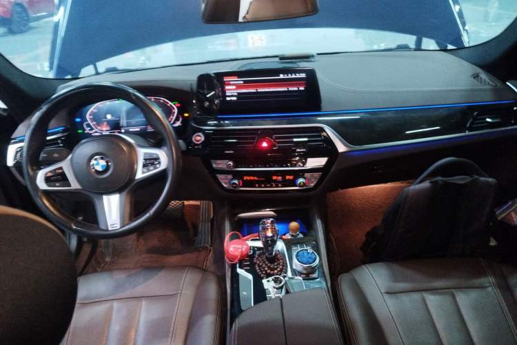 Used BMW 5 Series 2020 525Li M Sport Package Center Console