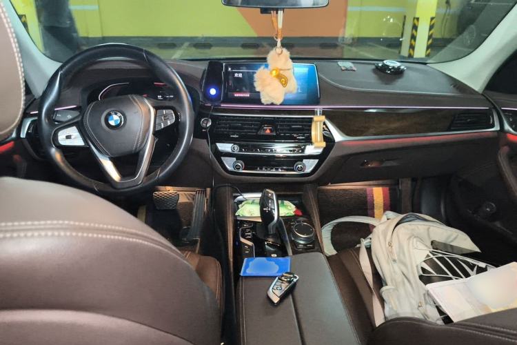 Used BMW 5 Series 2020 525Li Luxury Package Center Console