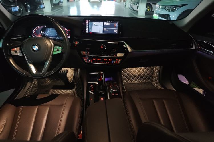 Used BMW 5 Series 2020 525Li Luxury Package Center Console