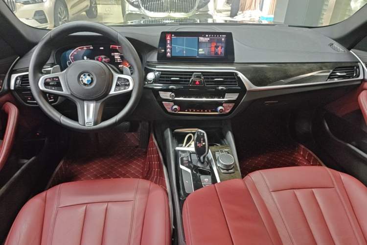 Used BMW 5 Series 2020 530Li Leading Model M Sport Package Center Console
