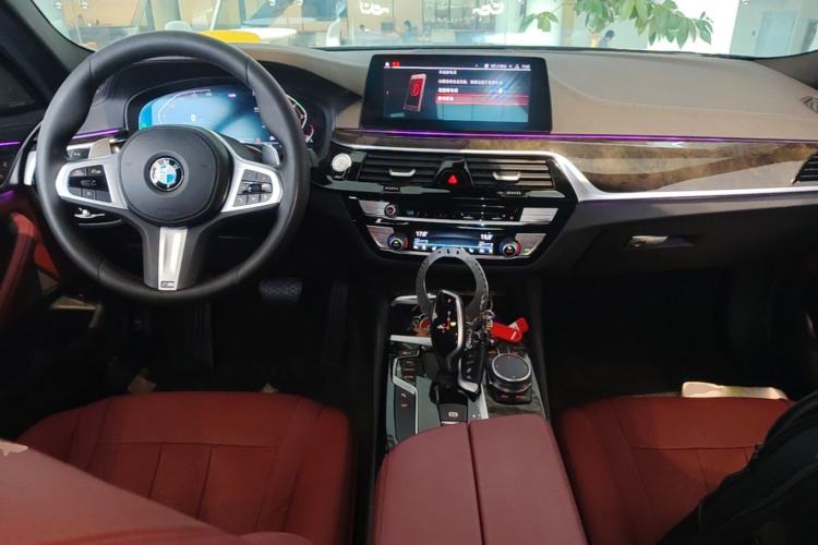 Used BMW 5 Series 2020 530Li Luxury Edition M Sport Package Center Console