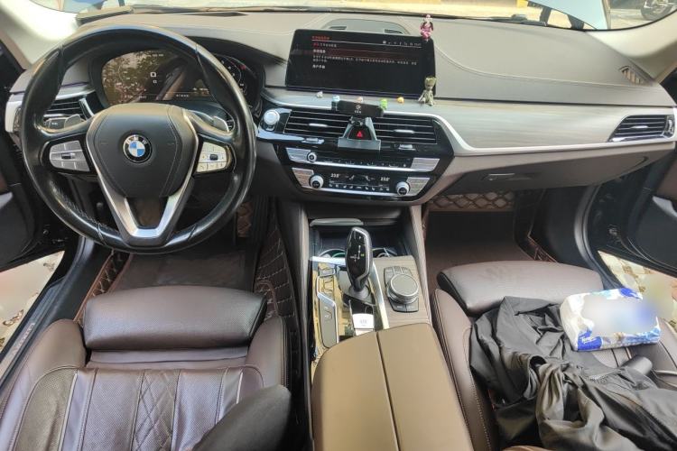 Used BMW 5 Series 2020 530Li Luxury Edition Premium Package Center Console