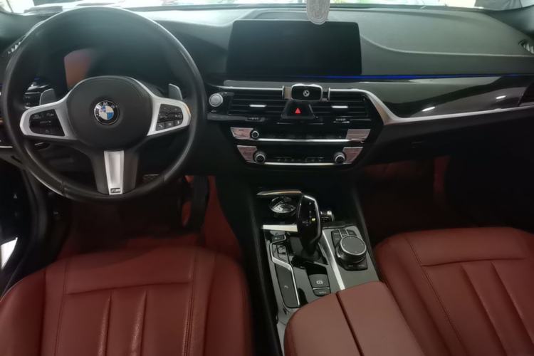 Used BMW 5 Series 2020 530Li Leading Model M Sport Package Center Console