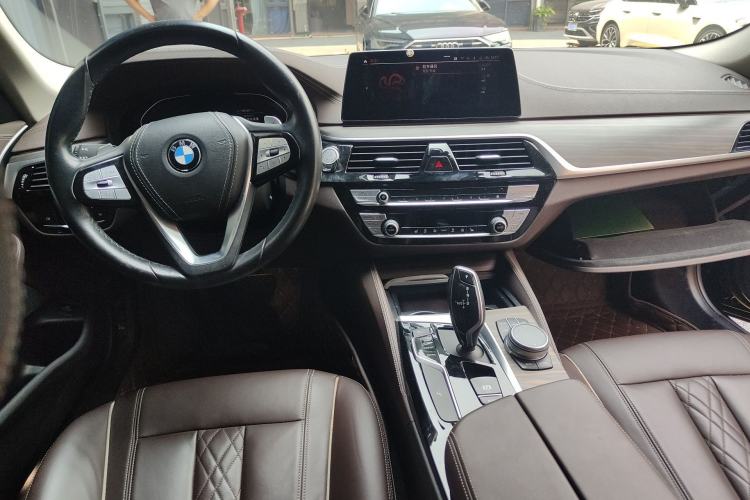 Used BMW 5 Series 2020 530Li Leading Edition Luxury Package Center Console