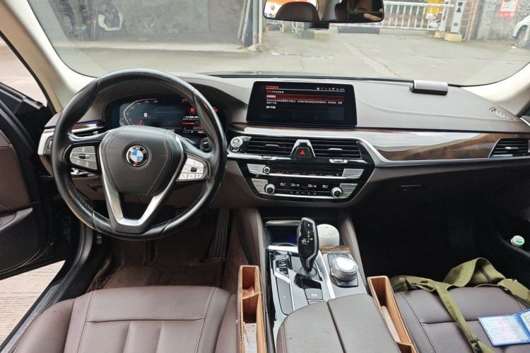 Used BMW 5 Series 2020 525Li Luxury Package Center Console