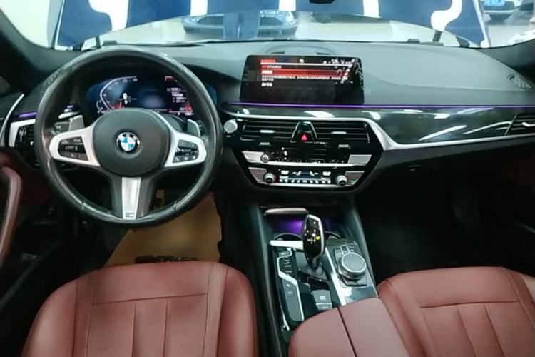 Used BMW 5 Series 2020 530Li Luxury Edition M Sport Package Center Console