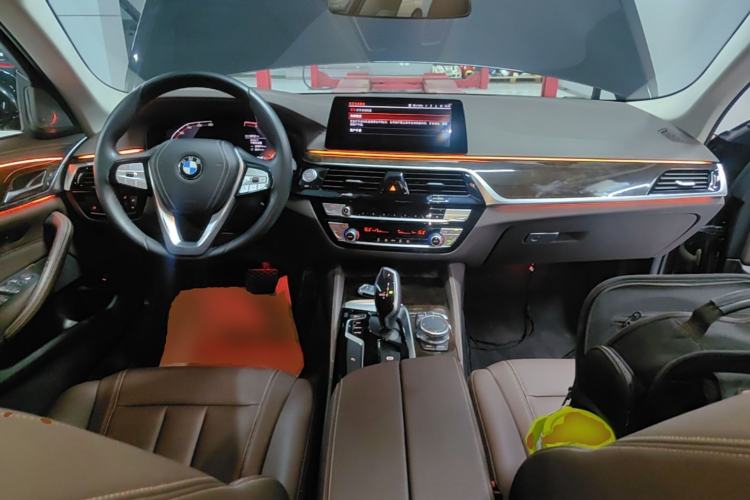 Used BMW 5 Series 2020 525Li Luxury Package Center Console
