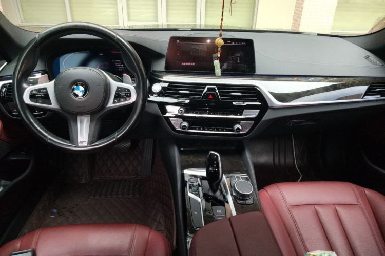 Used BMW 5 Series 2020 530Li Leading Model M Sport Package Center Console