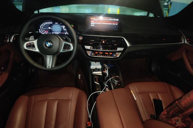 Used BMW 5 Series 2020 530Li Leading Model M Sport Package Center Console