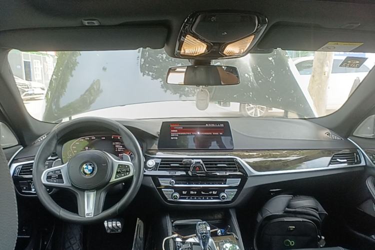 Used BMW 5 Series 2020 530Li Leading Model M Sport Package Center Console