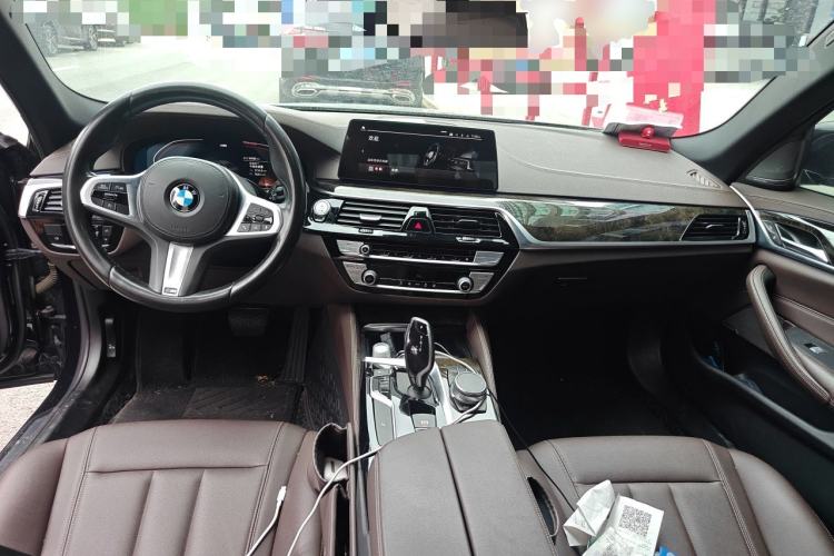 Used BMW 5 Series 2020 525Li M Sport Package Center Console