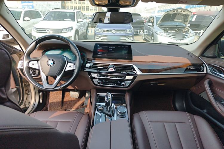 Used BMW 5 Series 2020 525Li Luxury Package Center Console