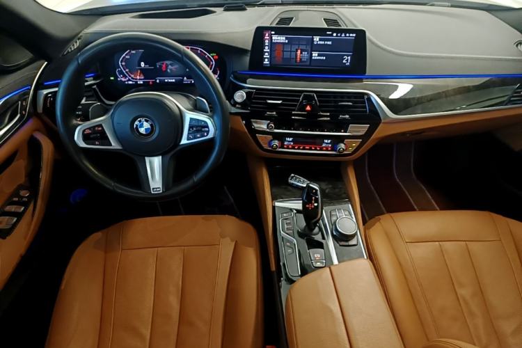 Used BMW 5 Series 2020 530Li Luxury Edition M Sport Package Center Console