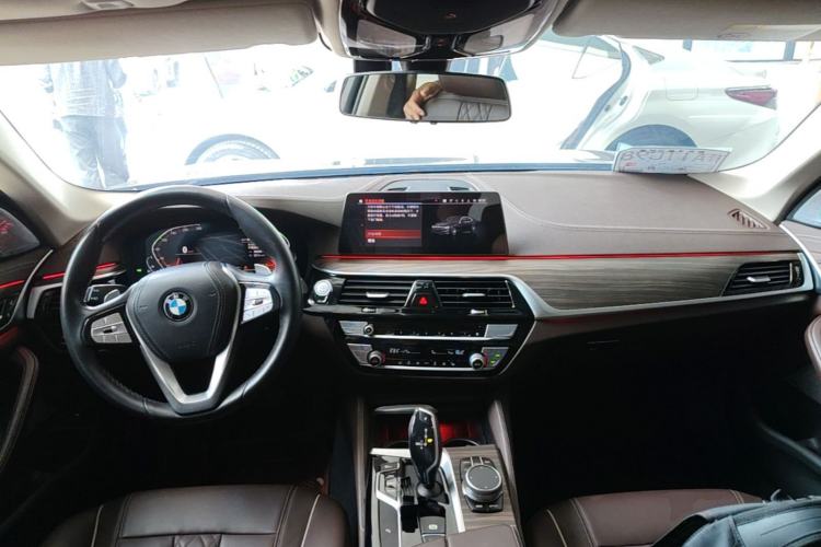 Used BMW 5 Series 2020 530Li Leading Edition Luxury Package Center Console