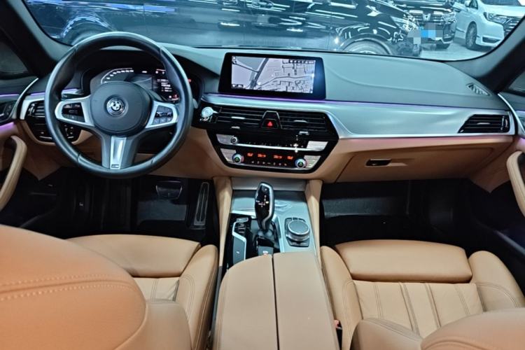 Used BMW 5 Series 2020 525i M Sport Package Center Console