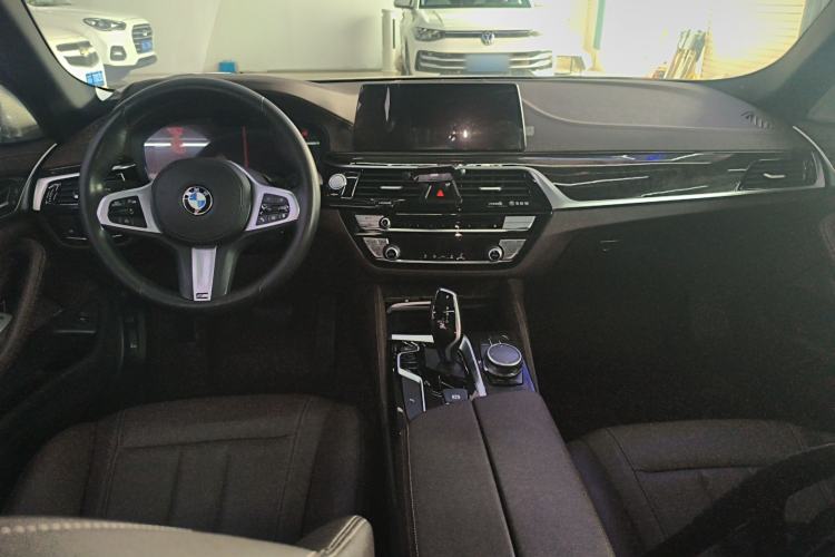 Used BMW 5 Series 2020 525Li M Sport Package Center Console