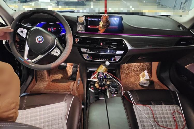 Used BMW 5 Series 2020 530Li Leading Edition Luxury Package Center Console