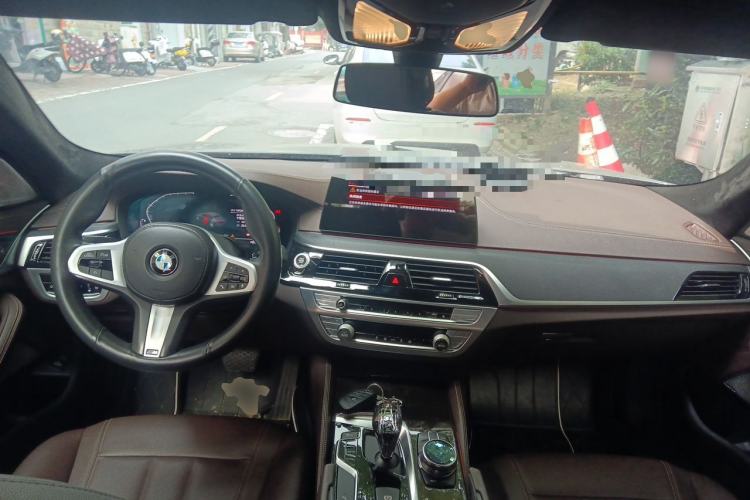 Used BMW 5 Series 2020 525Li M Sport Package Center Console