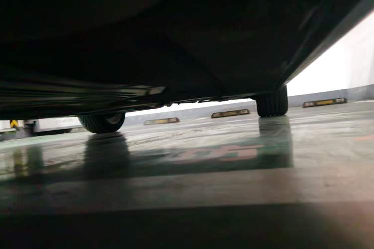 Used BMW 5 Series 2020 525Li M Sport Package Chassis Front Left