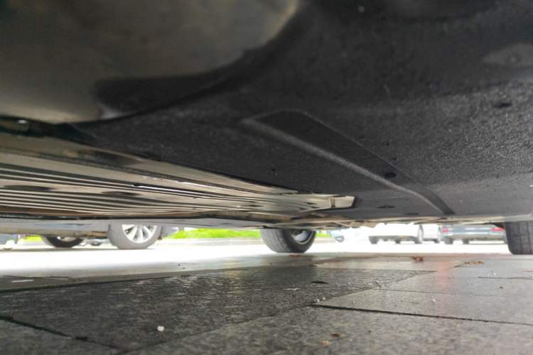 Used BMW 5 Series 2020 530Li Leading Edition Luxury Package Chassis Front Left