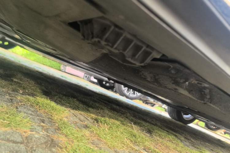 Used BMW 5 Series 2020 525Li M Sport Package Chassis Front Left