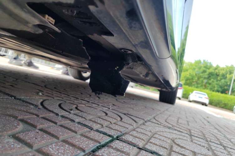 Used BMW 5 Series 2020 525Li M Sport Package Chassis Front Left