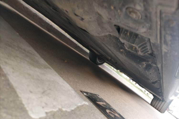 Used BMW 5 Series 2020 525Li M Sport Package Chassis Front Left