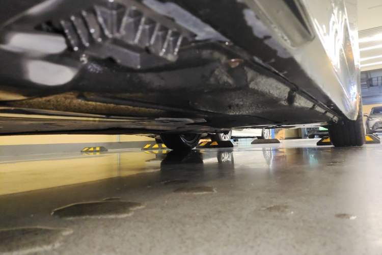 Used BMW 5 Series 2020 530Li Leading Edition Luxury Package Chassis Front Left