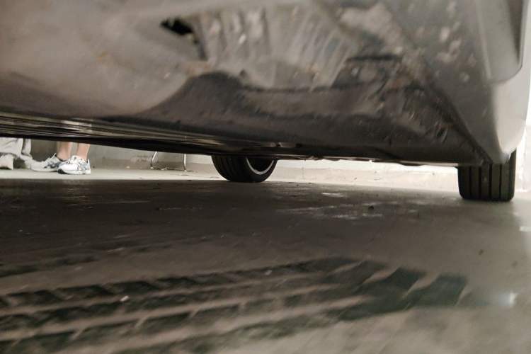 Used BMW 5 Series 2020 530Li Leading Model M Sport Package Chassis Front Left