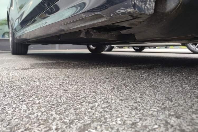 Used BMW 5 Series 2020 525Li M Sport Package Chassis Front Right