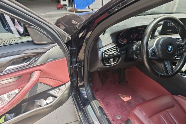 Used BMW 5 Series 2020 530Li Leading Model M Sport Package Driver Seat