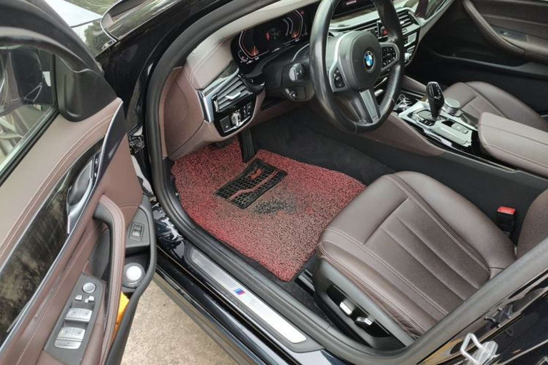 Used BMW 5 Series 2020 525Li M Sport Package Driver Seat