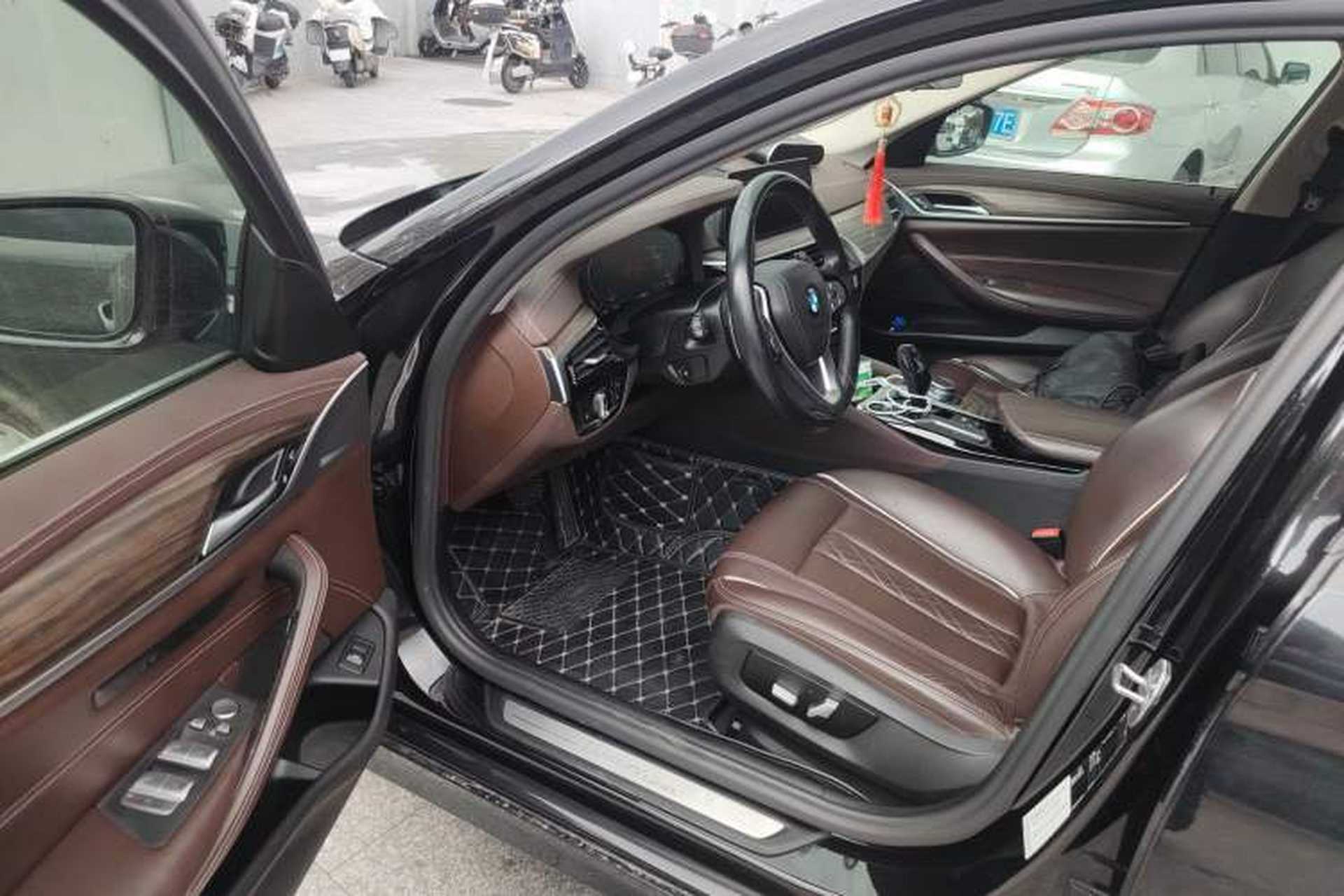 Used BMW 5 Series 2020 530Li Leading Edition Luxury Package Driver Seat