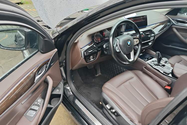 Used BMW 5 Series 2020 525Li Luxury Package Driver Seat