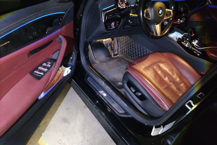 Used BMW 5 Series 2020 530Li Luxury Edition M Sport Package Driver Seat