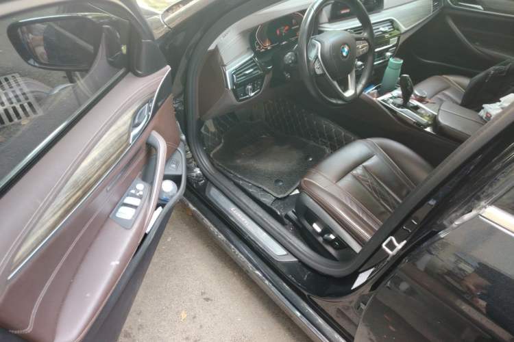 Used BMW 5 Series 2020 530Li Leading Edition Luxury Package Driver Seat