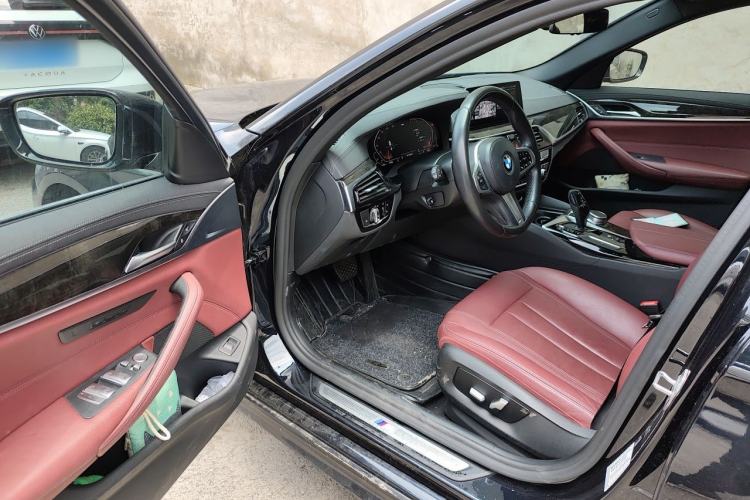 Used BMW 5 Series 2020 530Li Leading Model M Sport Package Driver Seat