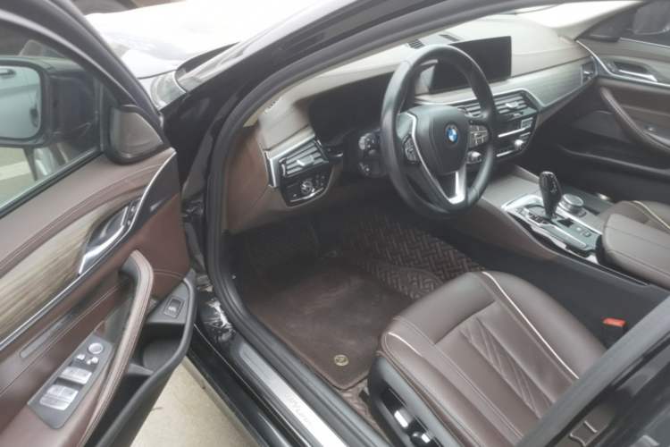 Used BMW 5 Series 2020 530Li Leading Edition Luxury Package Driver Seat