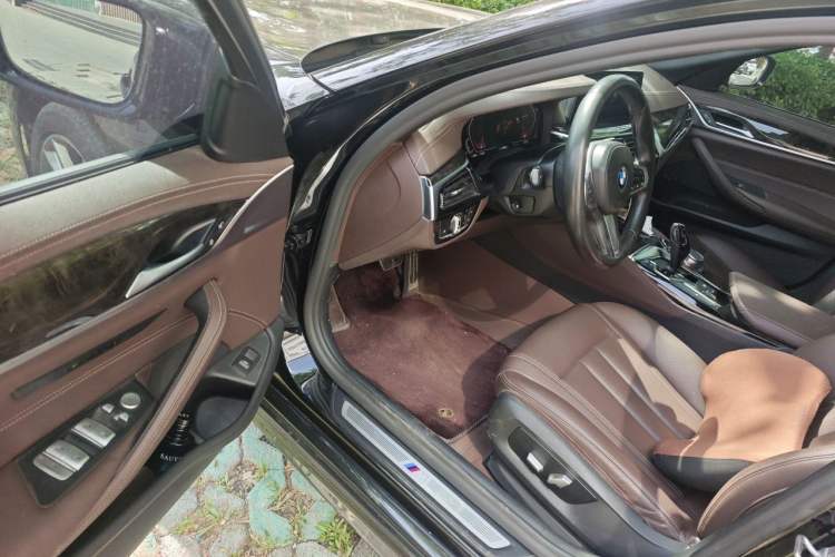Used BMW 5 Series 2020 525Li M Sport Package Driver Seat