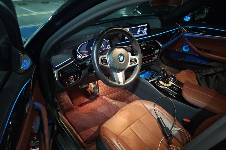Used BMW 5 Series 2020 530Li Leading Model M Sport Package Driver Seat
