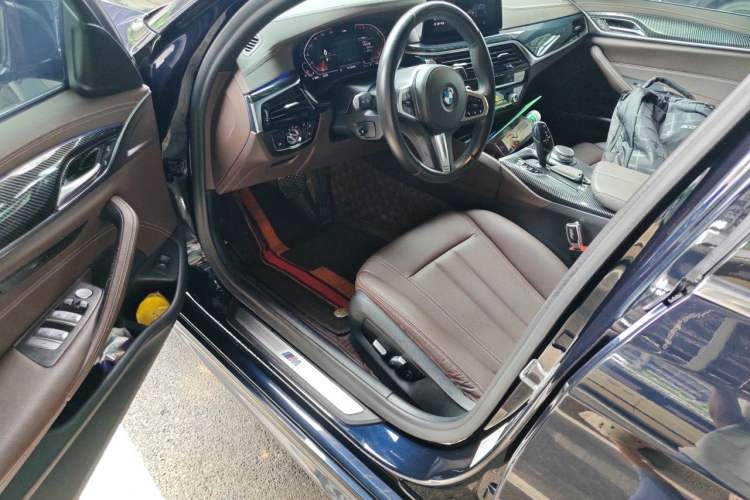 Used BMW 5 Series 2020 525Li M Sport Package Driver Seat