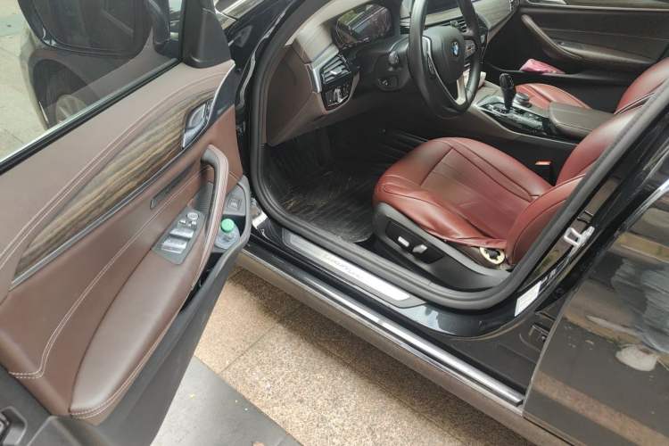 Used BMW 5 Series 2020 530Li Leading Edition Luxury Package Driver Seat