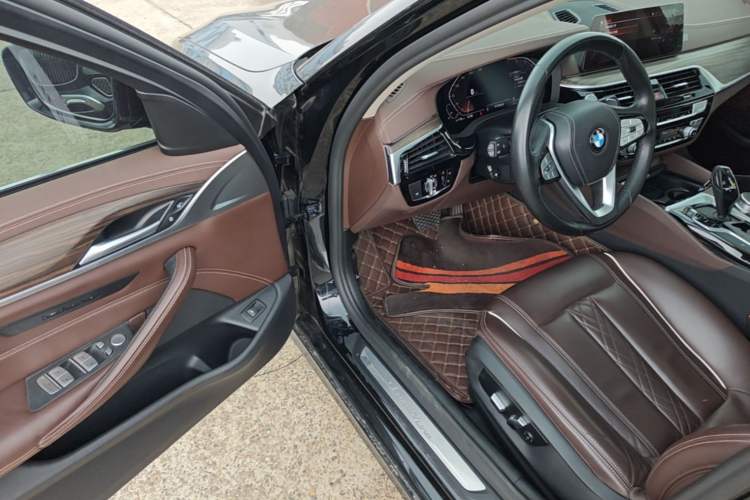 Used BMW 5 Series 2020 530Li Leading Edition Luxury Package Driver Seat
